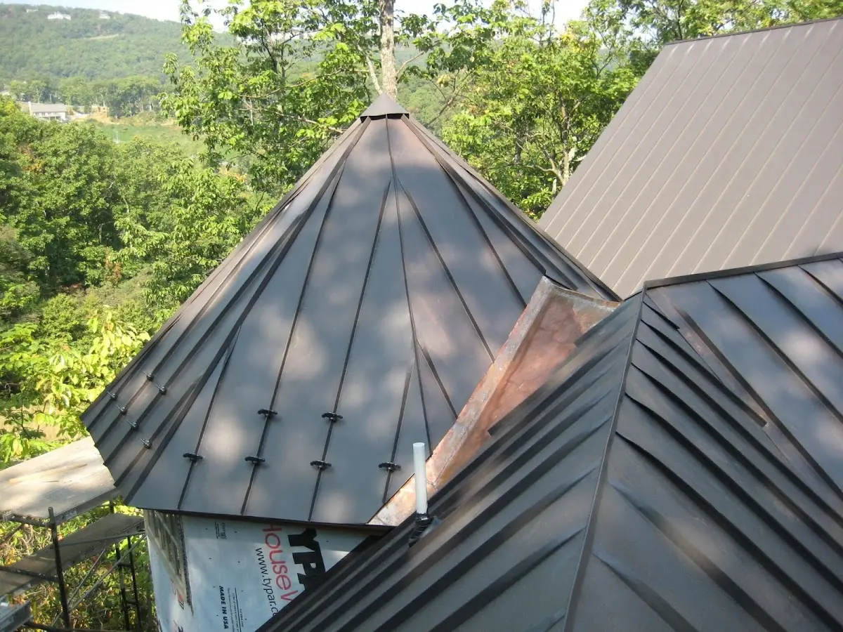 Professional Gutter Cleaning by Craftsman Roofing in Inglewood